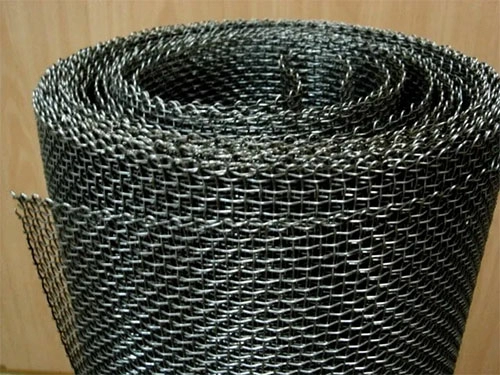 Сетка тканая не оцинкованная, 5х5х0.7 мм, 1х50 м